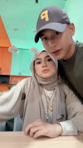 Magic Tricks with Ayla and Friends